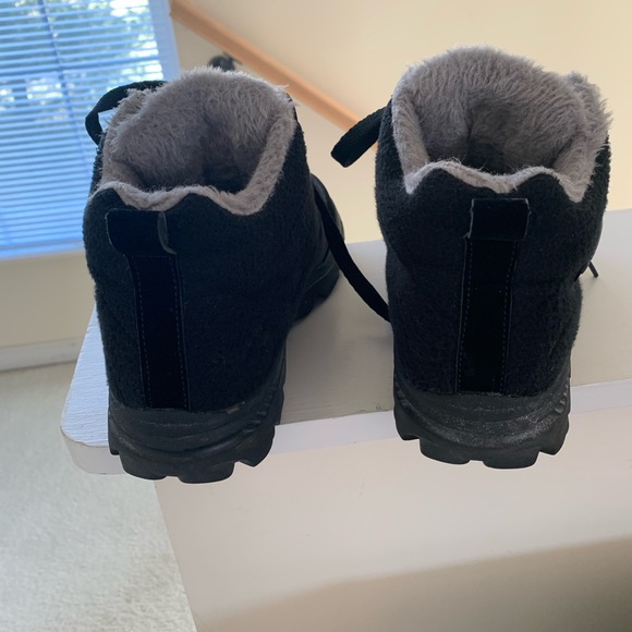 Outdoors brand boots - Picture 4 of 8